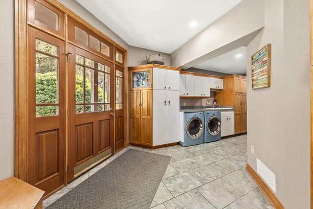 S38W33768 County Road D, Dousman, WI 53118