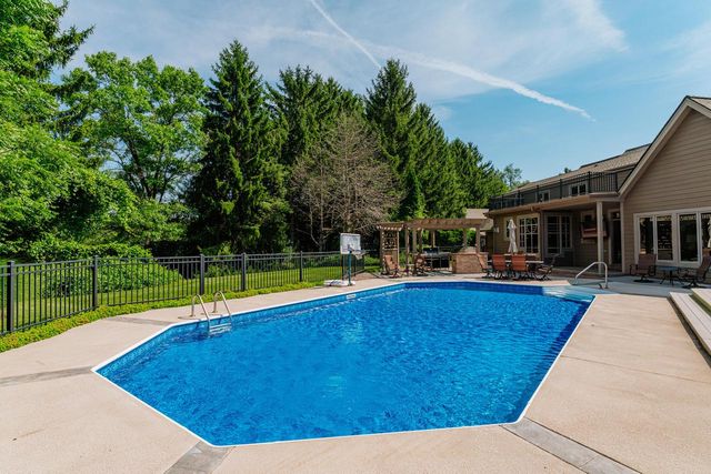 S38W33768 County Road D, Dousman, WI 53118