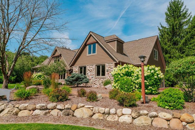 S38W33768 County Road D, Dousman, WI 53118