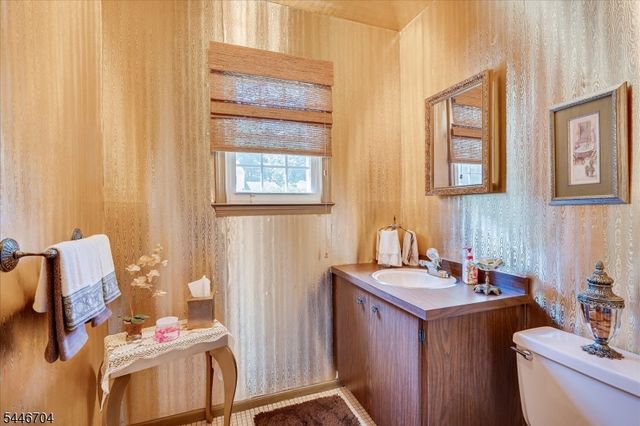 2 Eagle Rd, Edison Twp., NJ 08820