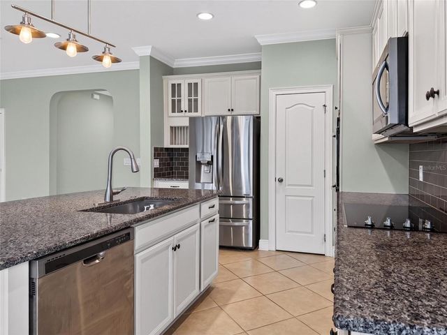 2062 REDBAY AVENUE, Minneola, FL 34715