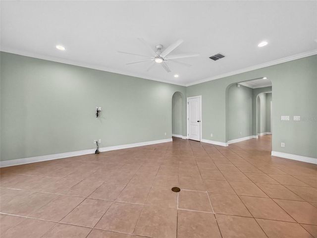 2062 REDBAY AVENUE, Minneola, FL 34715