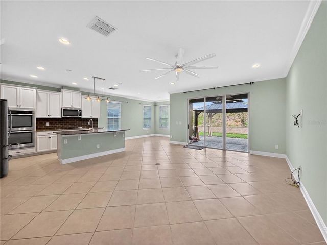 2062 REDBAY AVENUE, Minneola, FL 34715