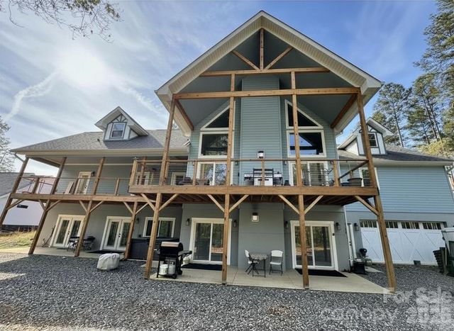 2371 W Paradise Harbor Drive, Connelly Springs, NC 28612