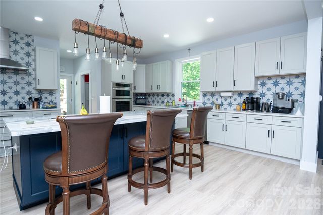 2371 W Paradise Harbor Drive, Connelly Springs, NC 28612