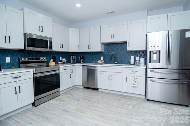 2371 W Paradise Harbor Drive, Connelly Springs, NC 28612