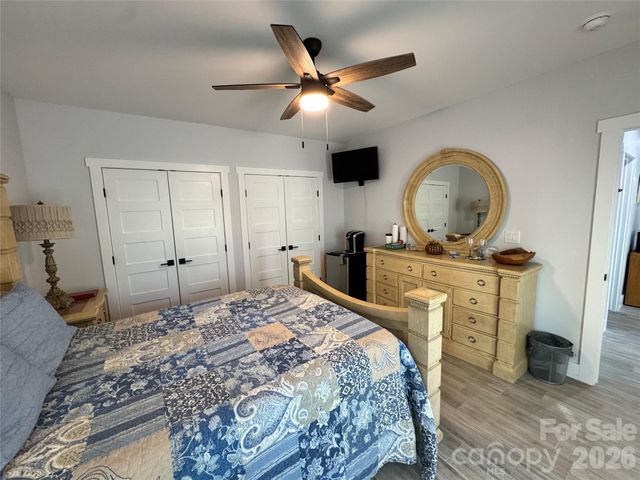 2371 W Paradise Harbor Drive, Connelly Springs, NC 28612