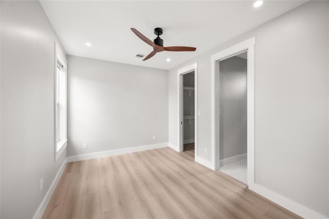 323 E 24th Street A, Houston, TX 77008