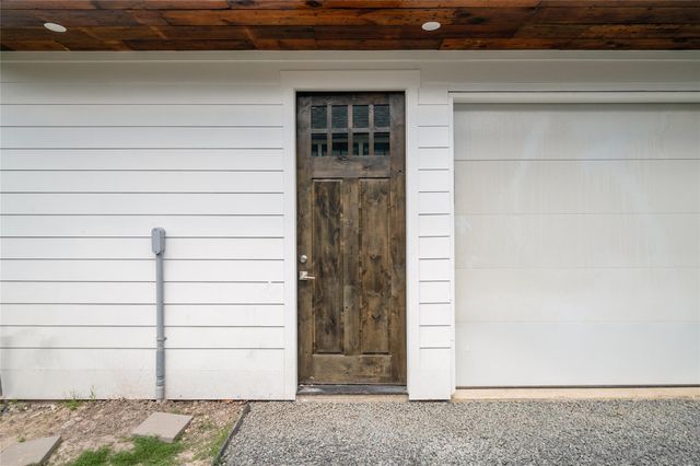 323 E 24th Street A, Houston, TX 77008