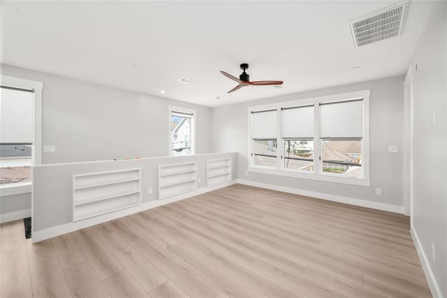 323 E 24th Street A, Houston, TX 77008