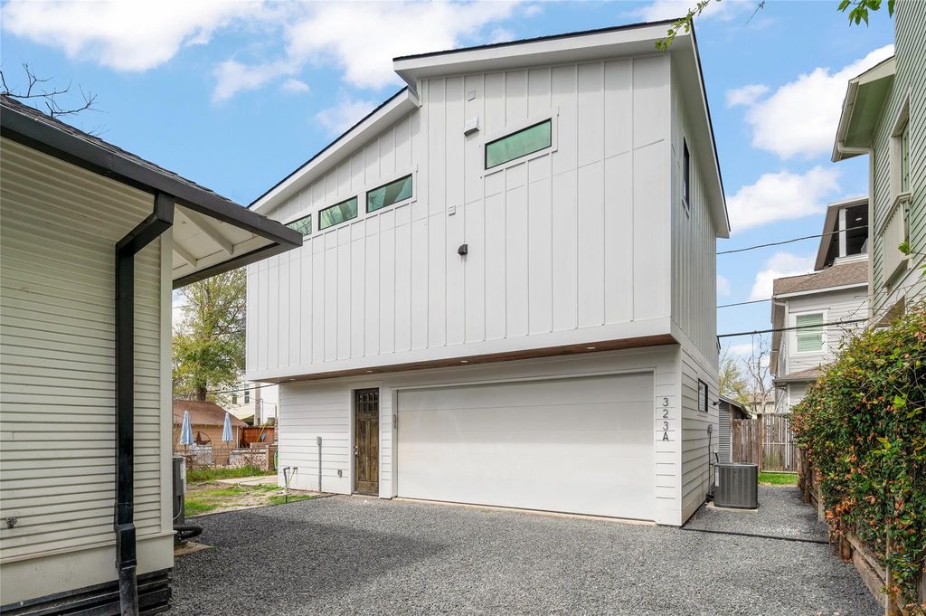 323 E 24th Street A, Houston, TX 77008