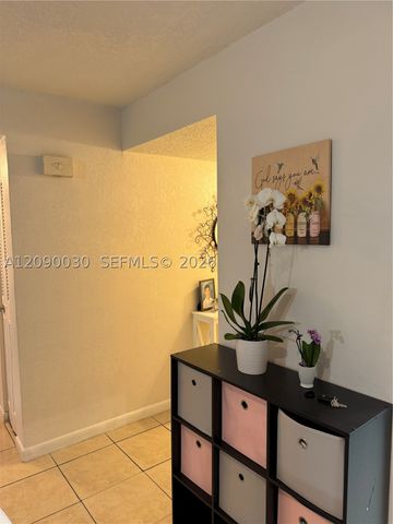 2491 SW 82nd Ave 109, Davie, FL 33324