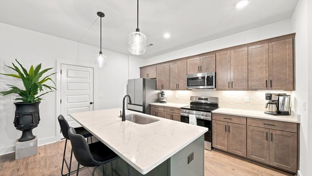 1616 Cotton Way, Chattanooga, TN 37404