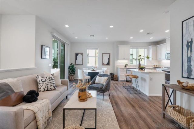 2325 Verano Way, Vista, CA 92081