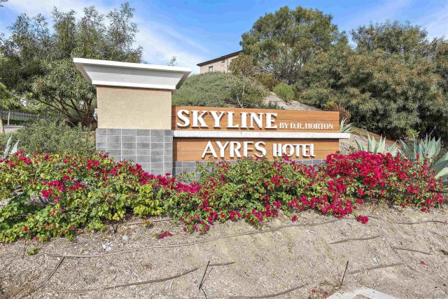 2325 Verano Way, Vista, CA 92081