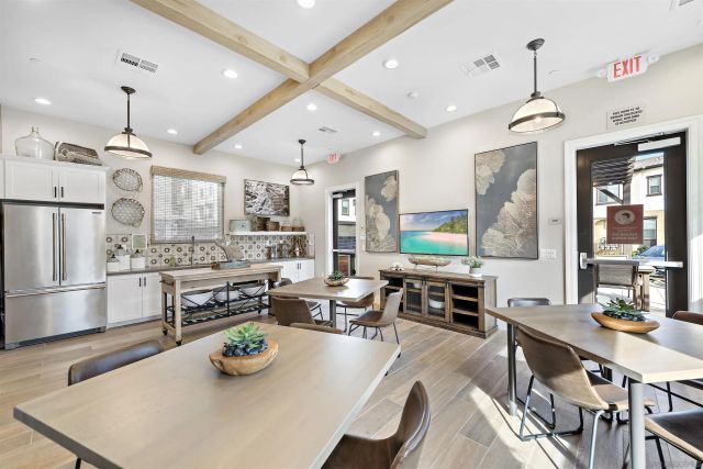 2325 Verano Way, Vista, CA 92081