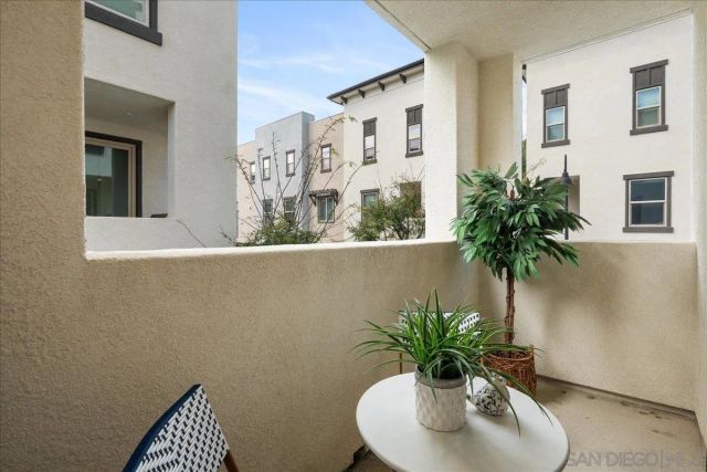 2325 Verano Way, Vista, CA 92081