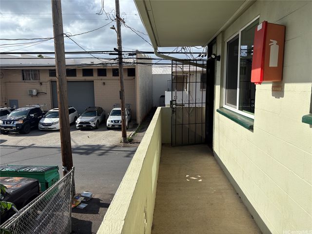 1924 Kalani Street 4, Honolulu, HI 96819