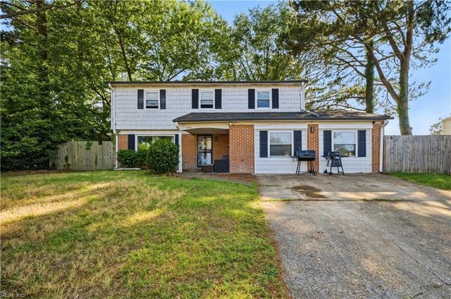 836 Sir Lancelot DR, Chesapeake, VA 23323