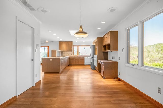 32665 Pleasant Oak Drive, Springville, CA 93265