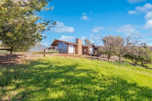 32665 Pleasant Oak Drive, Springville, CA 93265