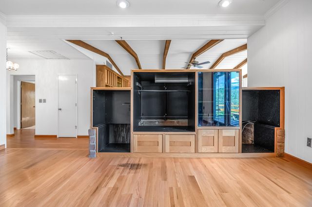 32665 Pleasant Oak Drive, Springville, CA 93265