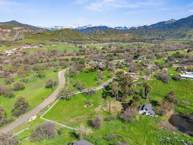 32665 Pleasant Oak Drive, Springville, CA 93265