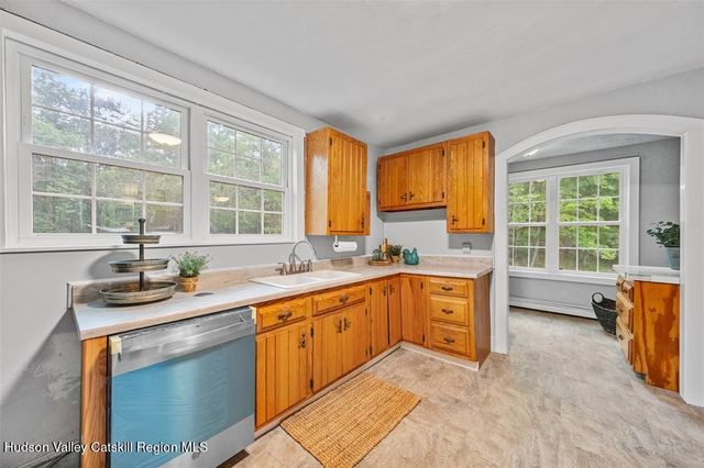546 South Street, Highland, NY 12528