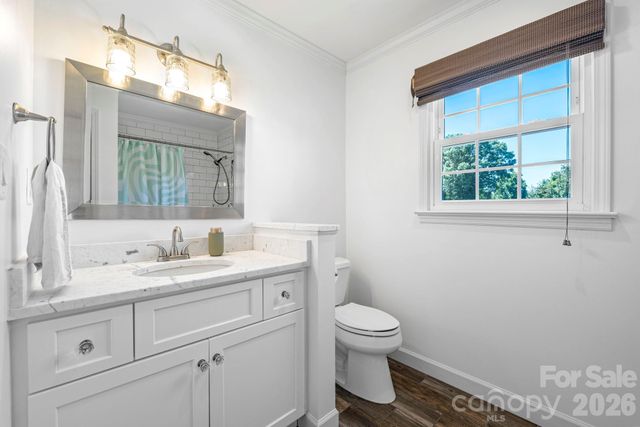 8005 Island View Court, Denver, NC 28037