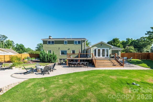 8005 Island View Court, Denver, NC 28037