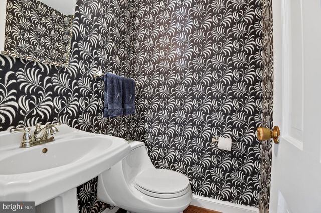 5305 RIDGEFIELD RD, Bethesda, MD 20816
