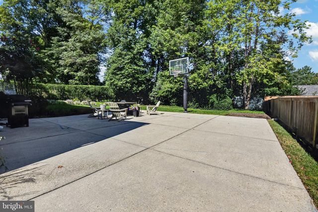 5305 RIDGEFIELD RD, Bethesda, MD 20816