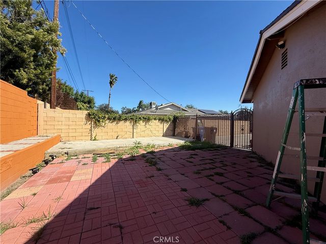 16321 Malden Street, North Hills, CA 91343