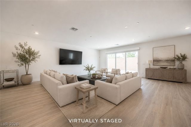 3904 Aiden Creek Avenue, North Las Vegas, NV 89031