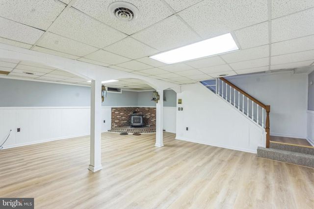 2490 SYLVAN AVE, Trenton, NJ 08610