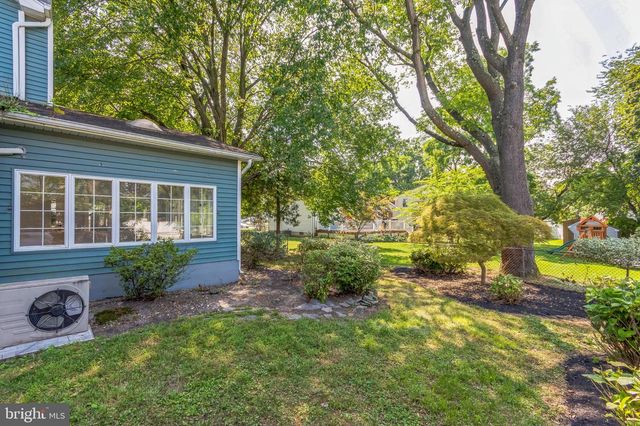 2490 SYLVAN AVE, Trenton, NJ 08610