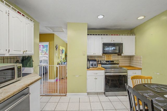 178-180 Brookside Pkwy, Medford, MA 02155