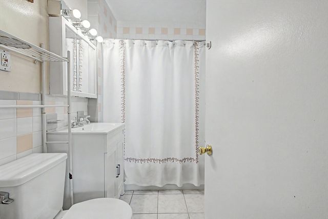 178-180 Brookside Pkwy, Medford, MA 02155