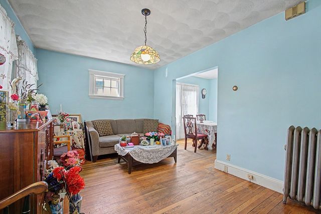 178-180 Brookside Pkwy, Medford, MA 02155
