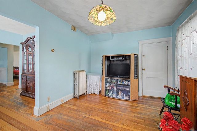 178-180 Brookside Pkwy, Medford, MA 02155