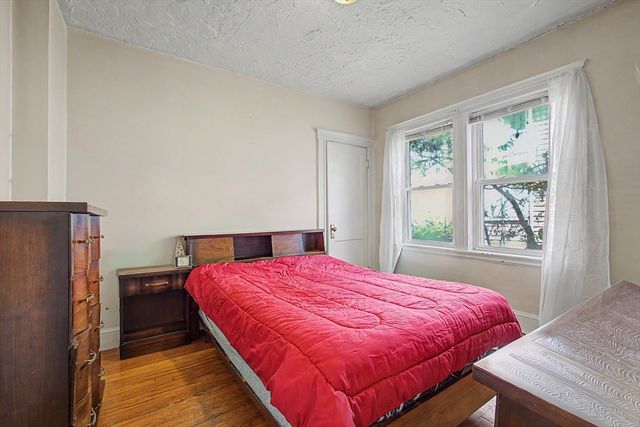 178-180 Brookside Pkwy, Medford, MA 02155