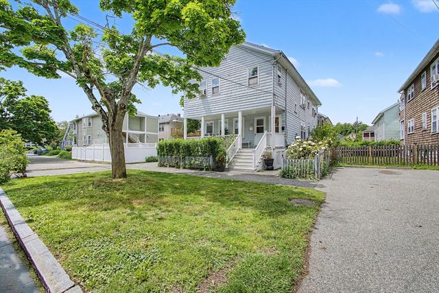 178-180 Brookside Pkwy, Medford, MA 02155