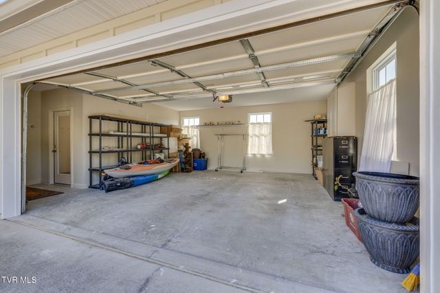 304 Michaels Ridge Boulevard, Johnson City, TN 37615