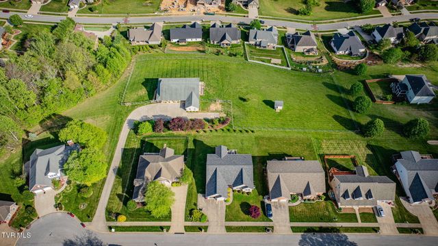 304 Michaels Ridge Boulevard, Johnson City, TN 37615