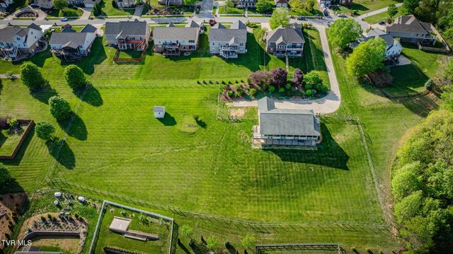 304 Michaels Ridge Boulevard, Johnson City, TN 37615