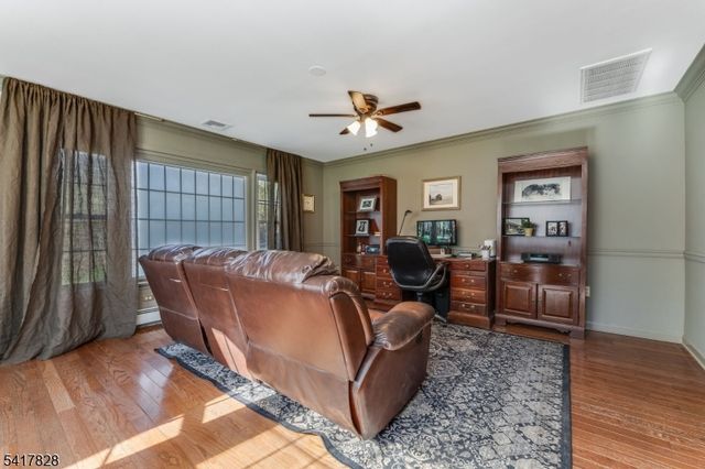293 Stanton Mountain Rd, Clinton Twp., NJ 08833