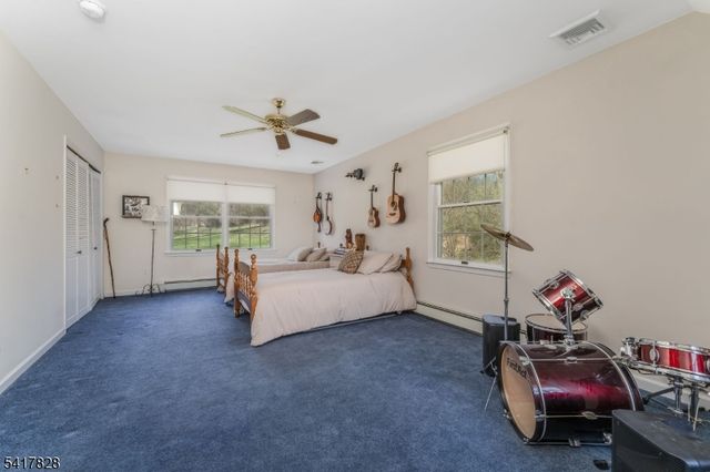 293 Stanton Mountain Rd, Clinton Twp., NJ 08833