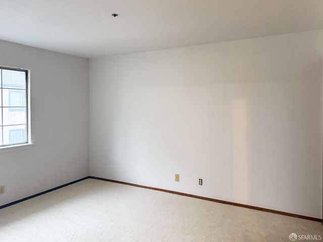 1004 San Antonio Circle 309, Daly City, CA 94014