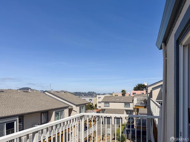 1004 San Antonio Circle 309, Daly City, CA 94014