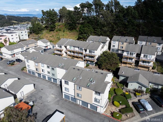 1004 San Antonio Circle 309, Daly City, CA 94014